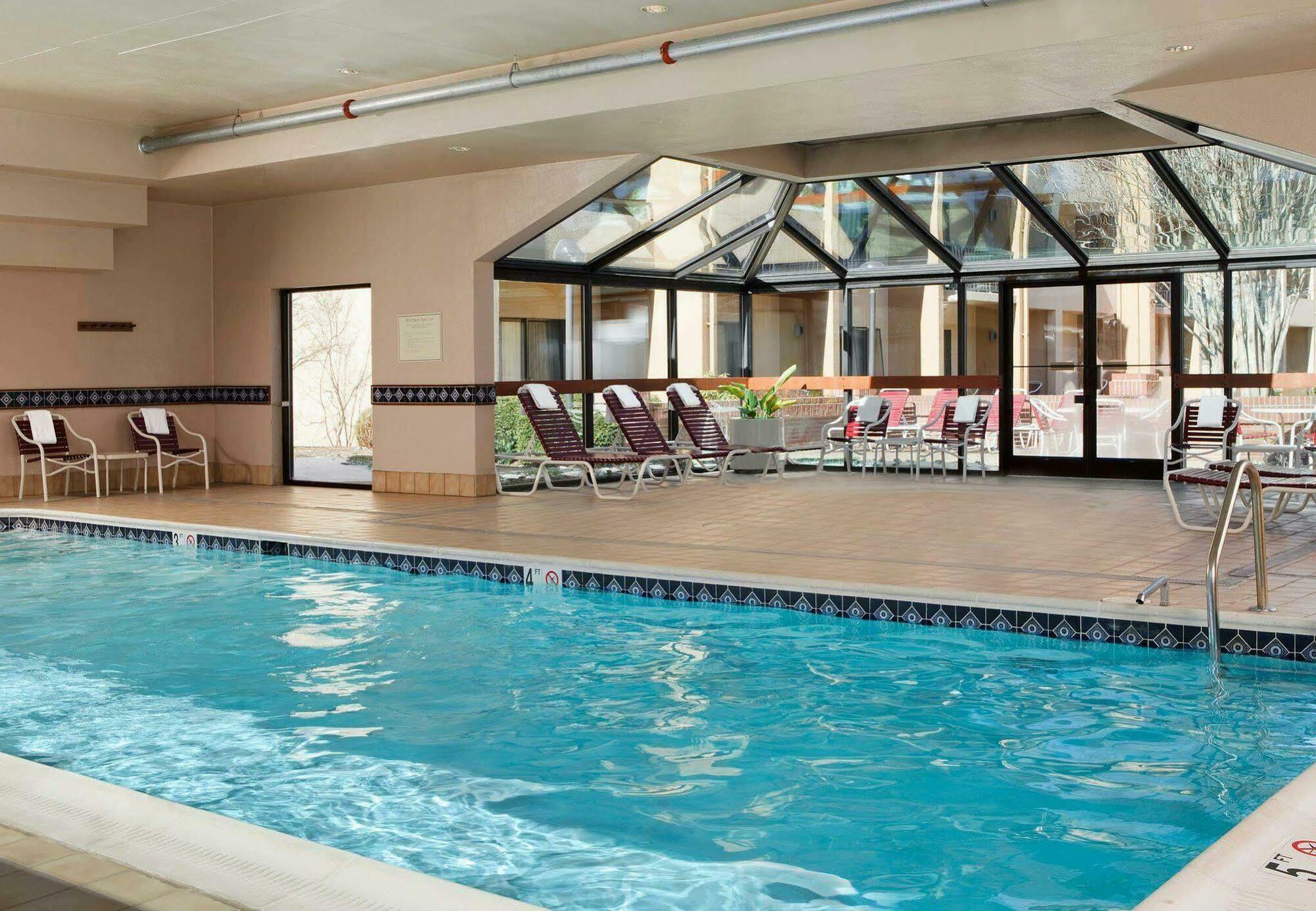 Courtyard By Marriott Dulles Airport Herndon/reston Hotel